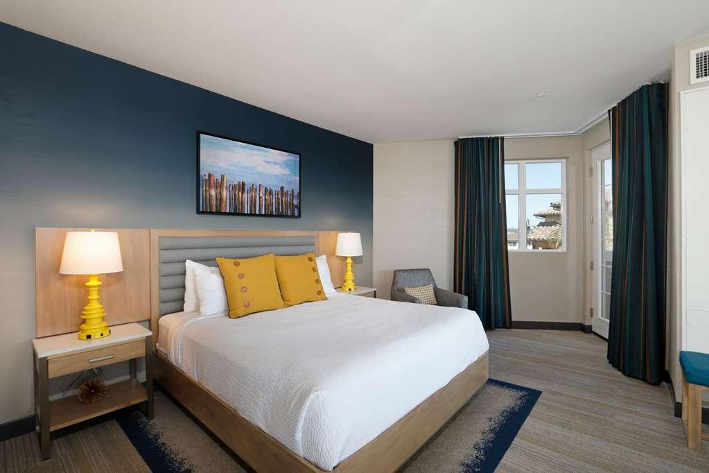 Inn At The Pier Pismo Beach, Curio Collection By Hilton Quarto foto